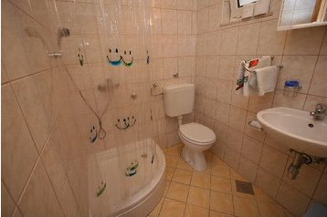 Pension de famille Arbanija 6